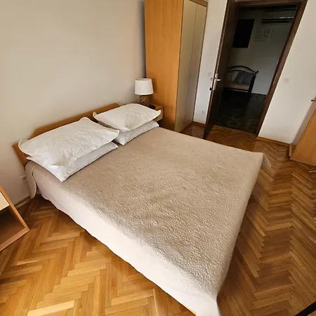 Apartment Lucija