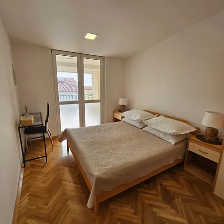 Apartman Lucija *